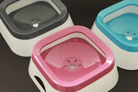 Dog Drinking Water Bowl Floating Non-Wetting Mouth Cat Bowl without Spill Drinking Water Dispenser Plastic Anti-Over Dog Bowl